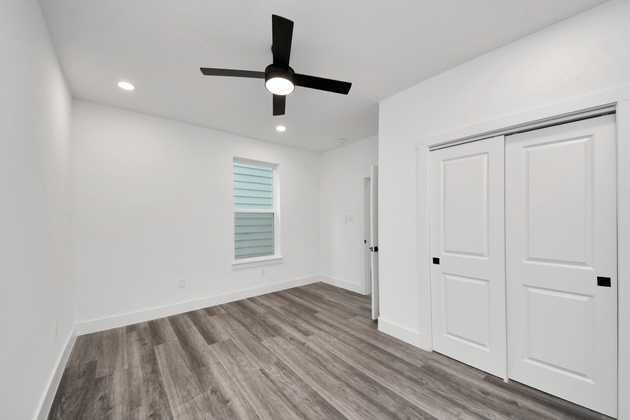 2709 Dennis St – Photo 8