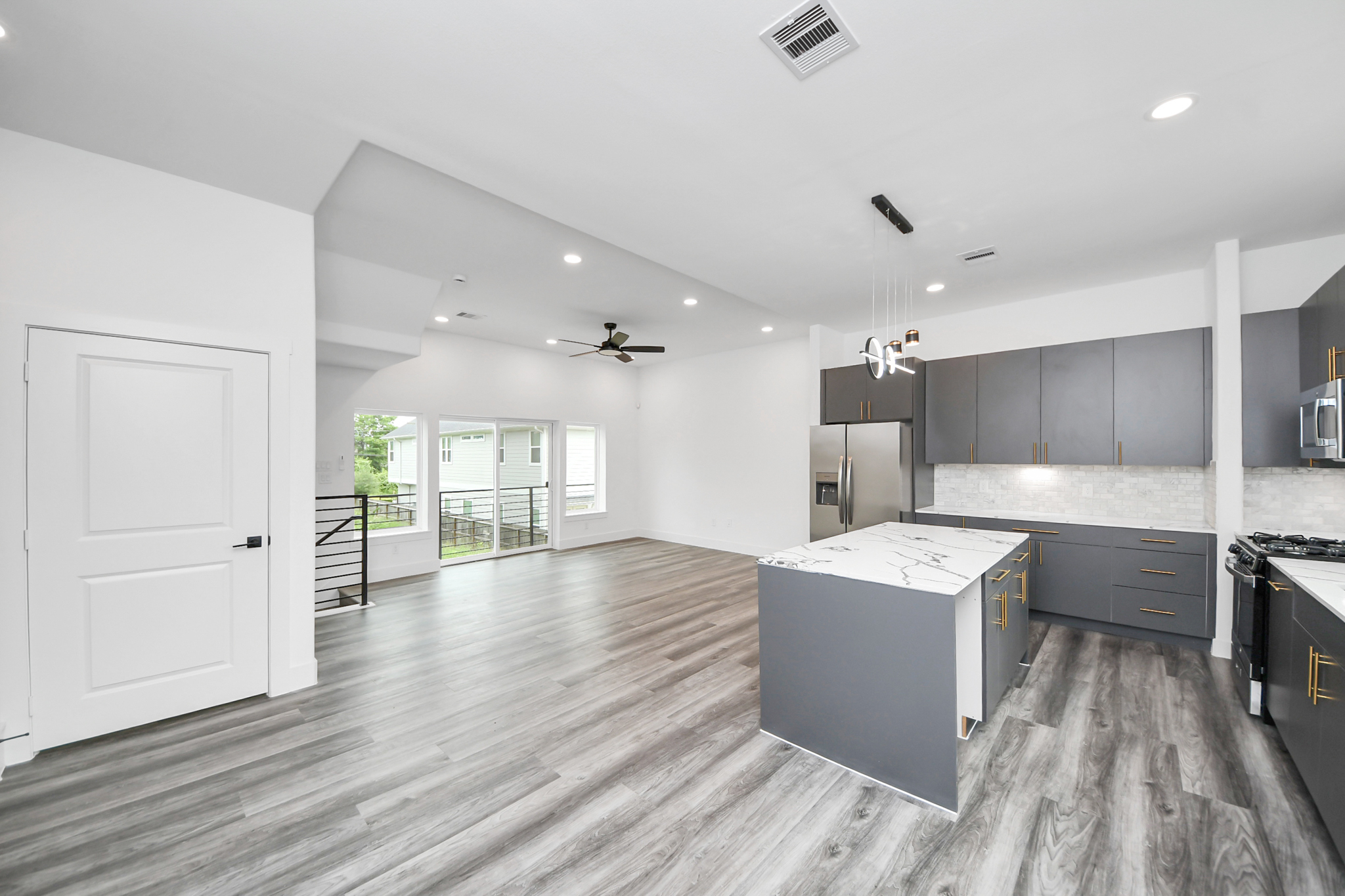 2709 Dennis St – Photo 22