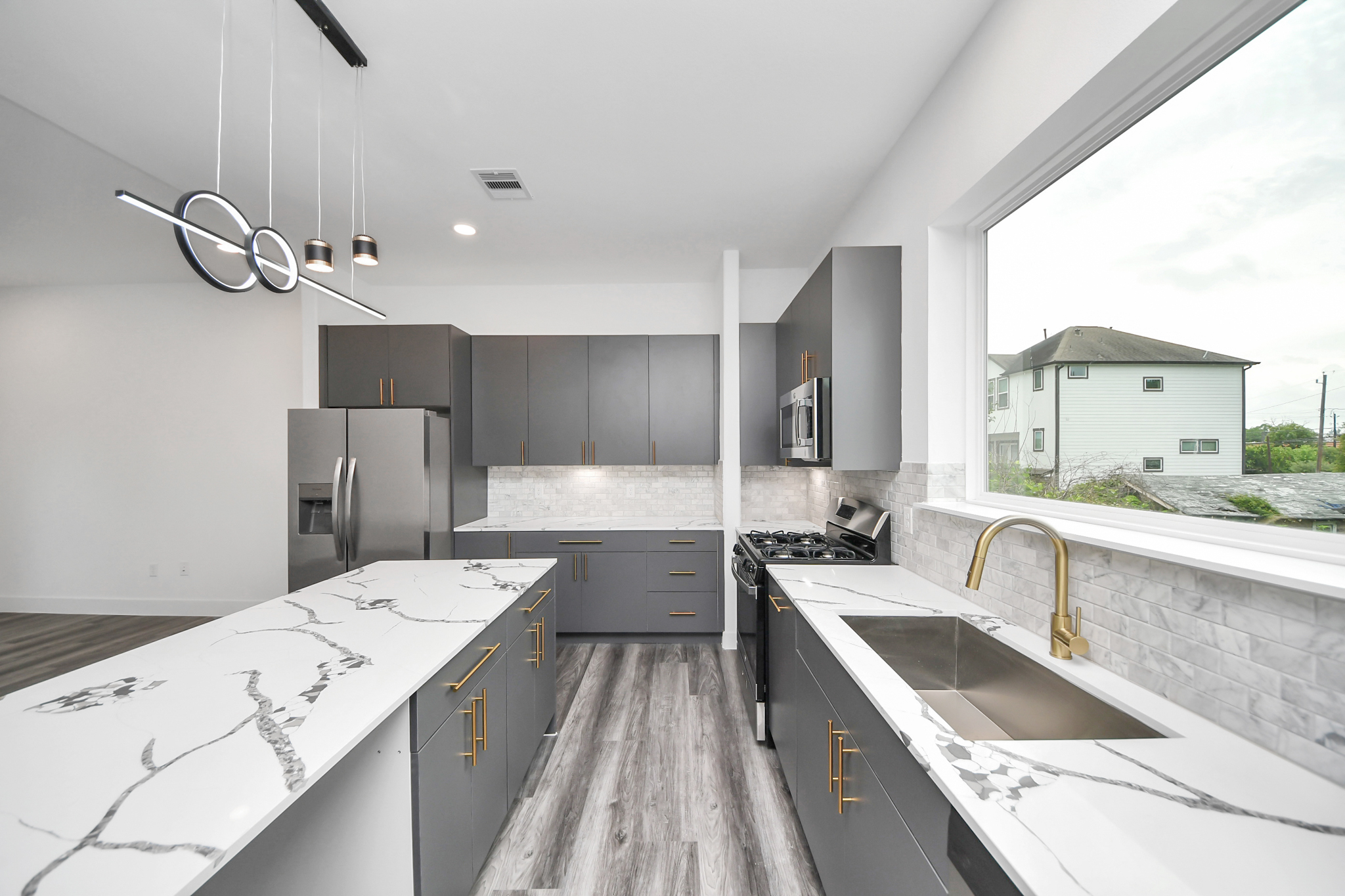 2709 Dennis St – Photo 23