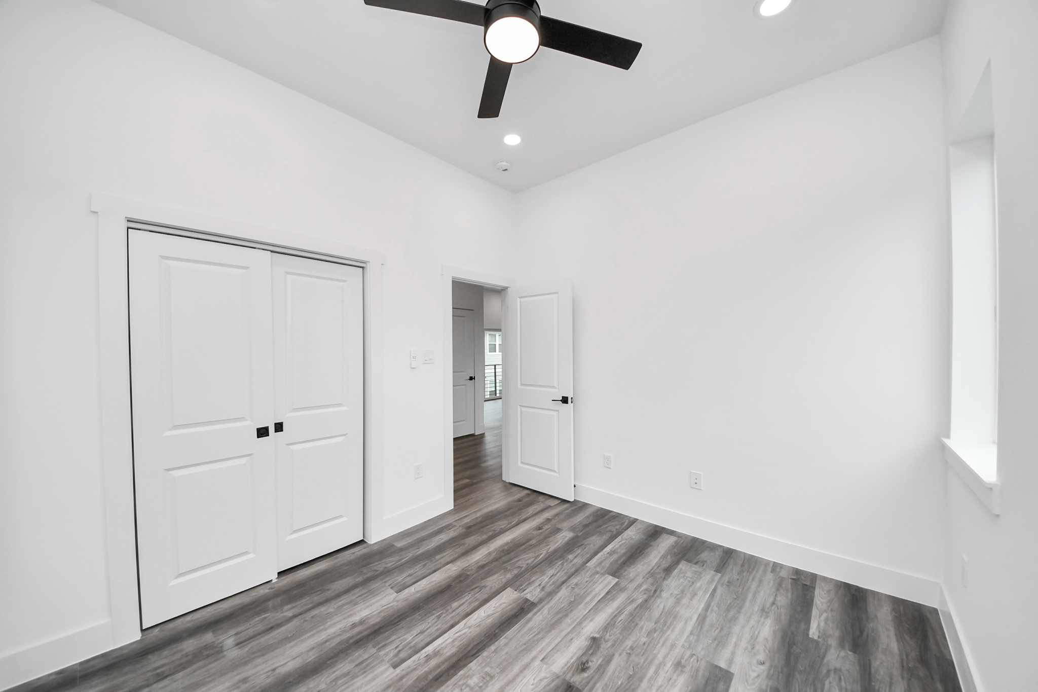 2709 Dennis St – Photo 25