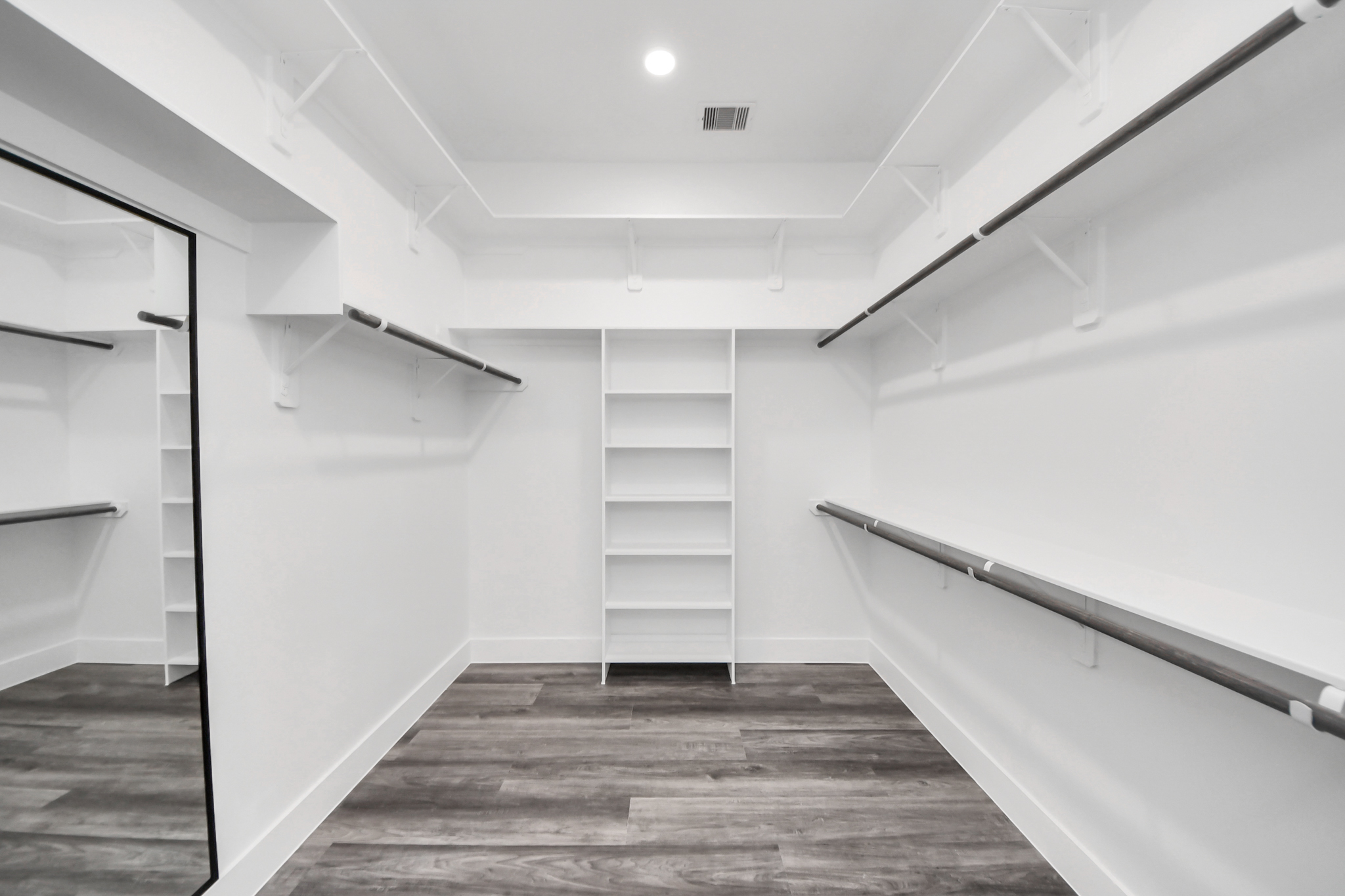 2709 Dennis St – Photo 30