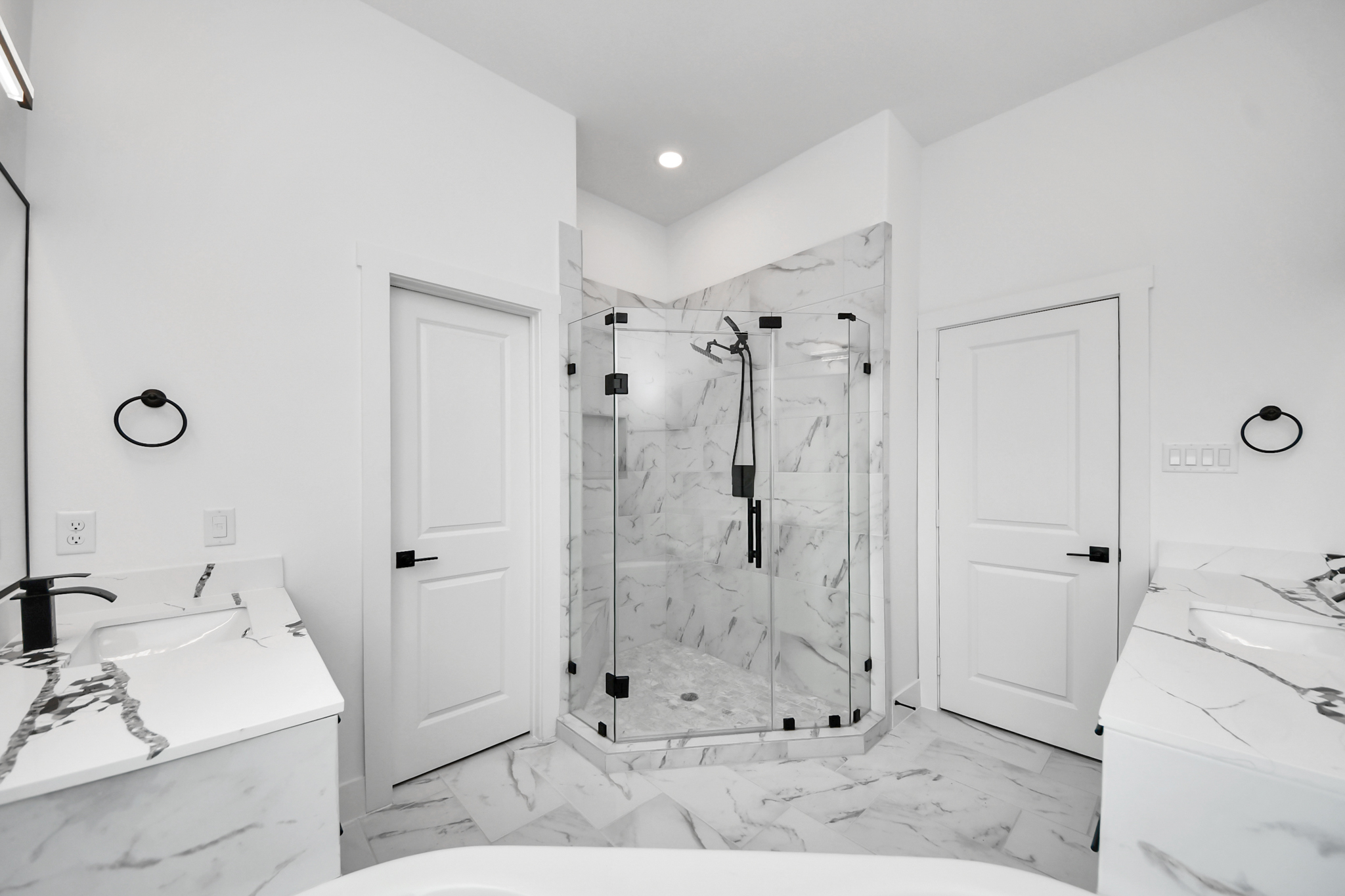 2709 Dennis St – Photo 36