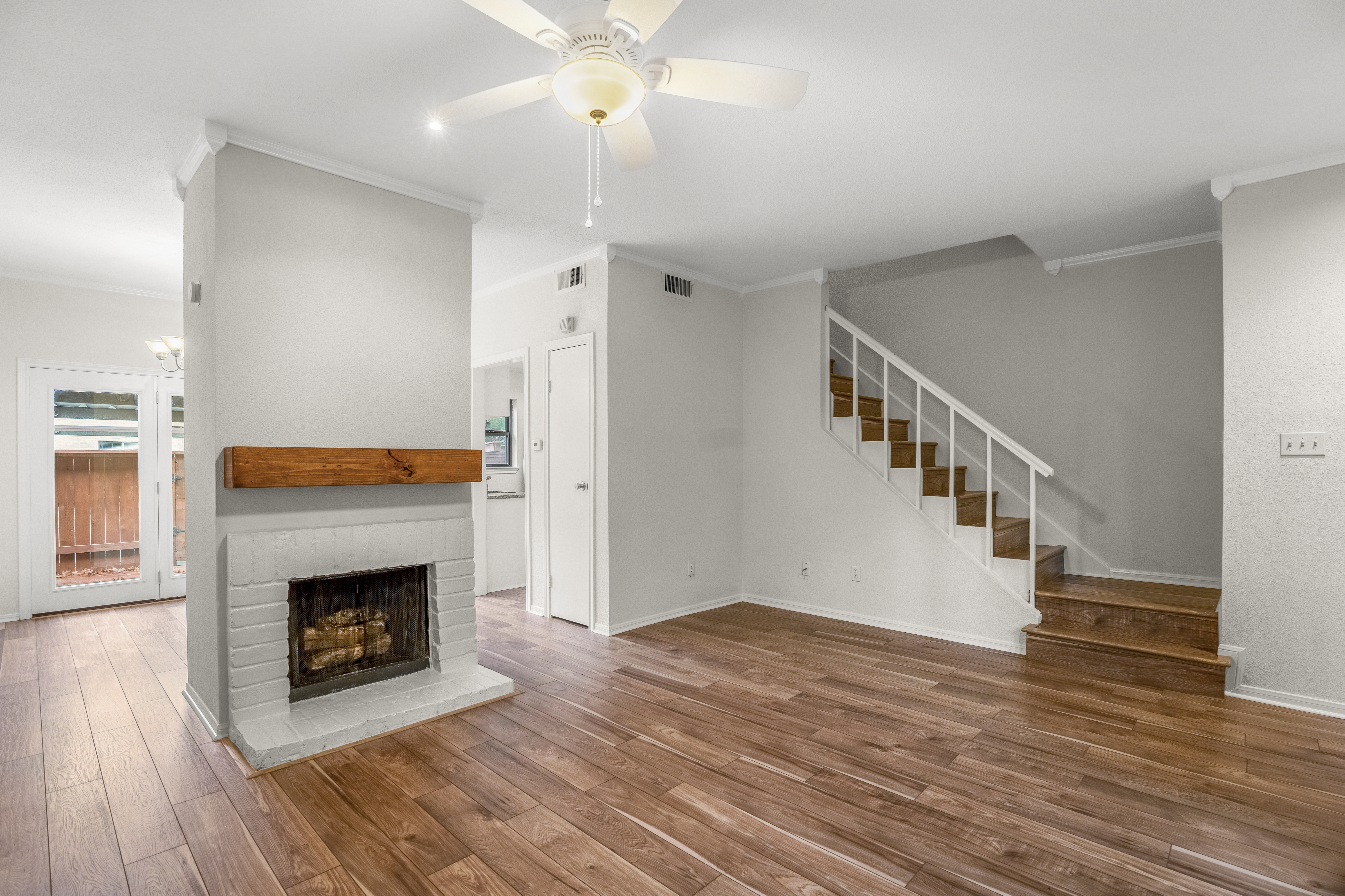 11711 Memorial Dr – Room 2