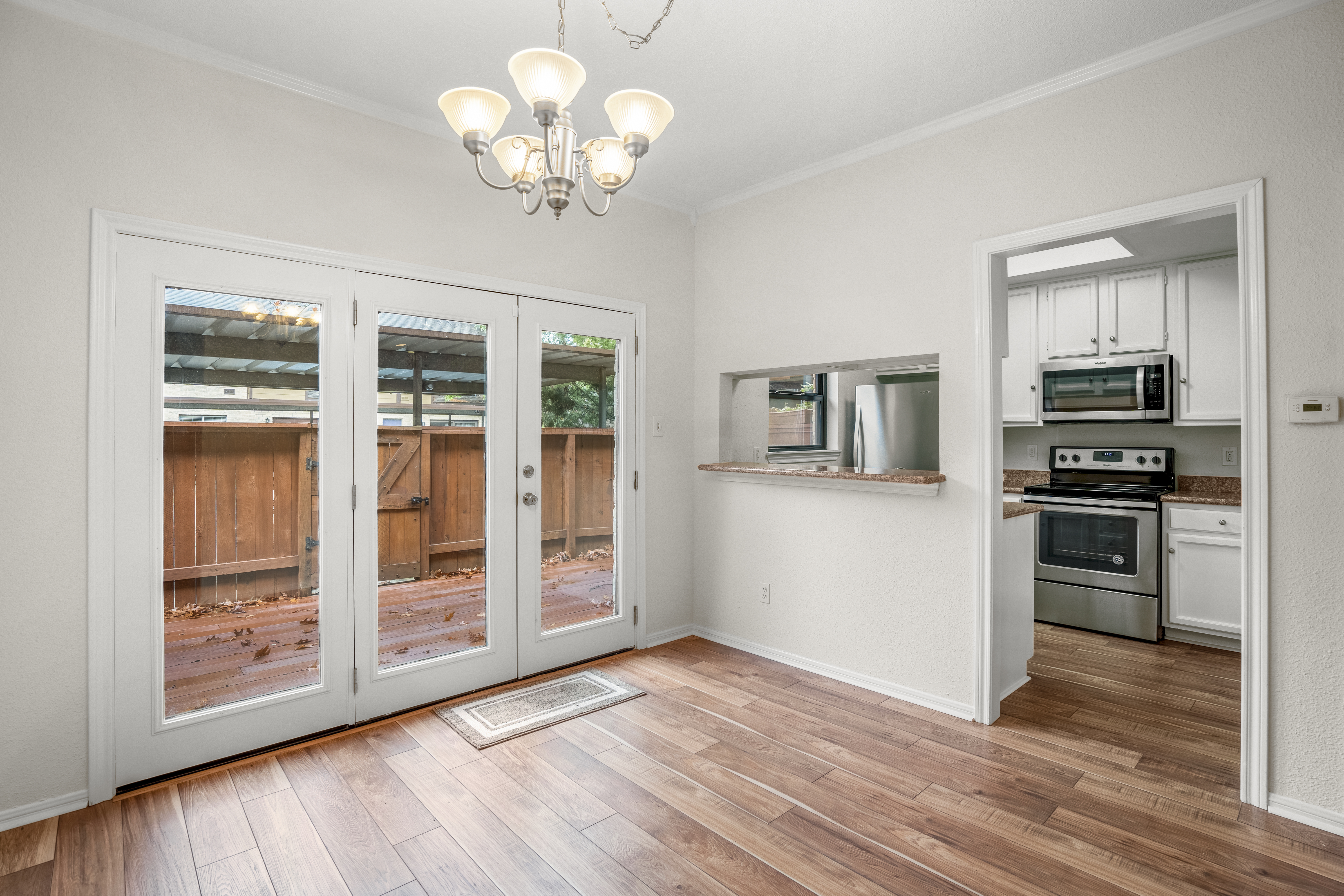 11711 Memorial Dr – Room 4