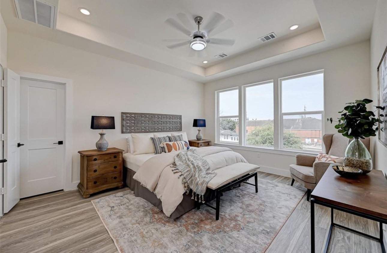 2905 Nagle St – Primary Bedroom