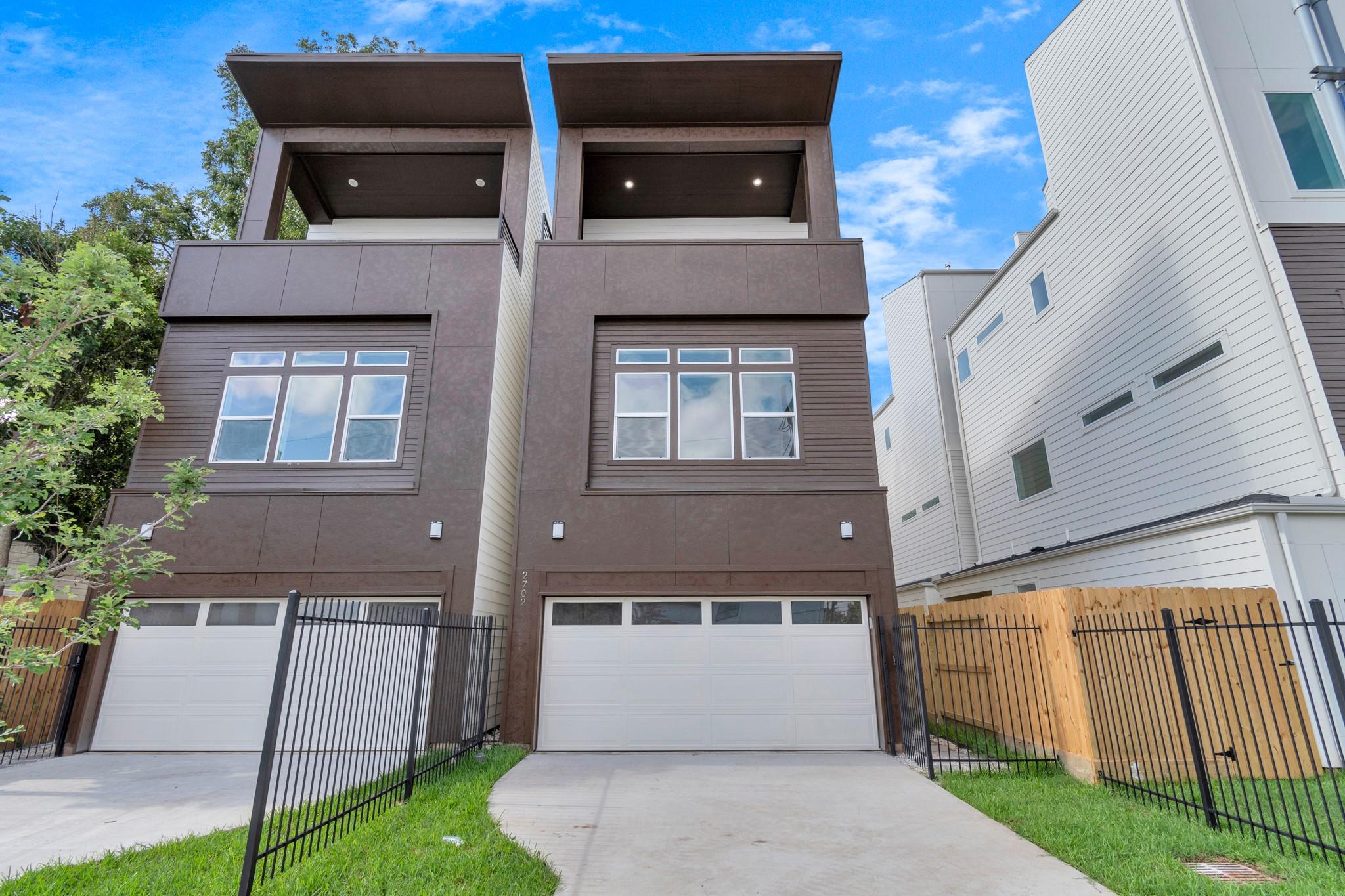 2702 Tuam St – Front View