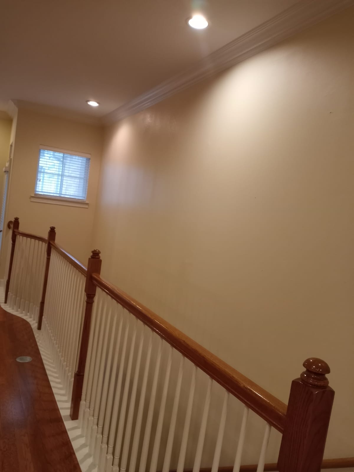 24 Versante Court – Staircase